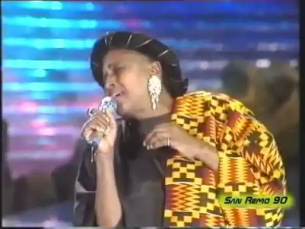 Zenzile Miriam Makeba - Give me a reason (Live)